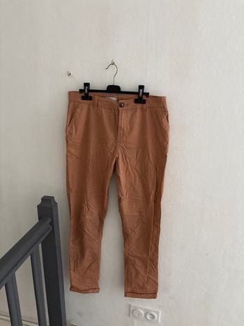 Pantalon chino T 42.