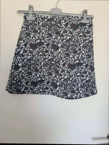 Jupe mango fleurie taille 36