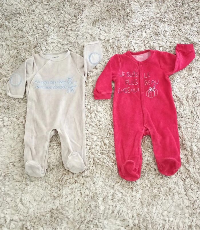 Lot pyjamas 6 mois - photo numéro 2