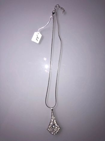 Collier fantaisie 🌺 neuf avec étiquette