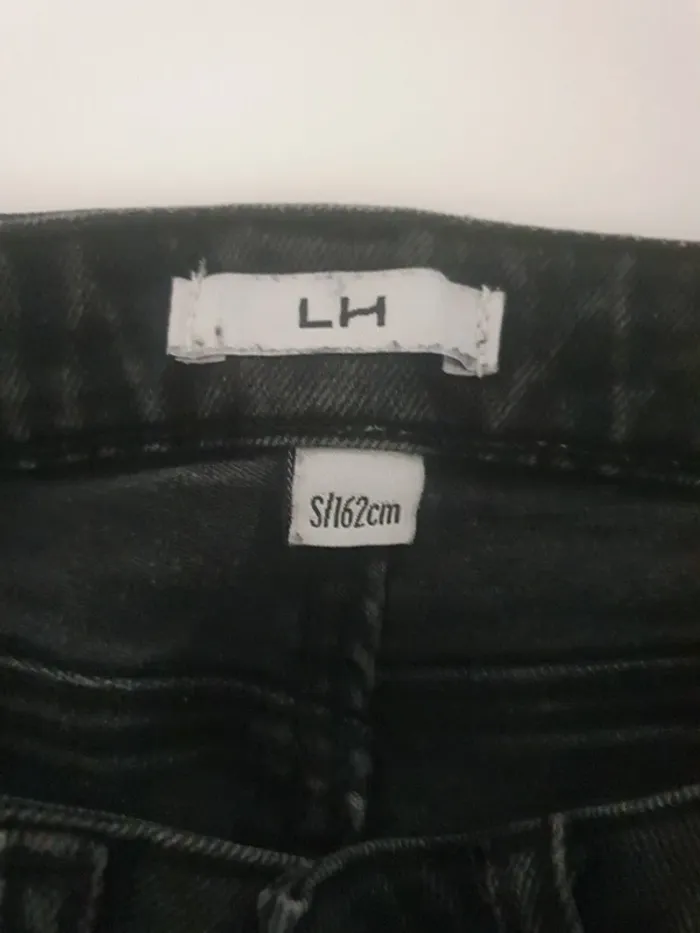 Short en jeans noir - photo numéro 3