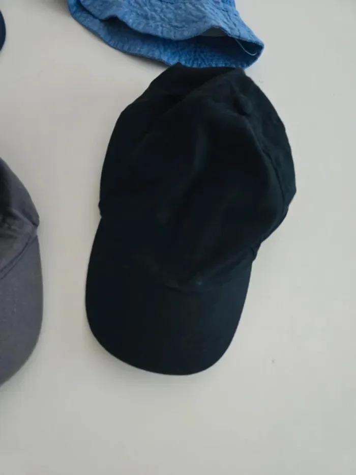 Lot de casquettes - photo numéro 2