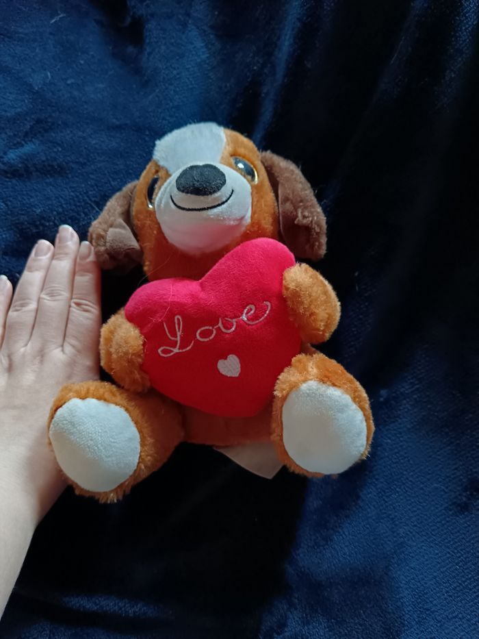 Peluche chien love - photo numéro 3