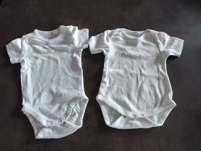 Lot vêtements fille 1 mois - photo numéro 9