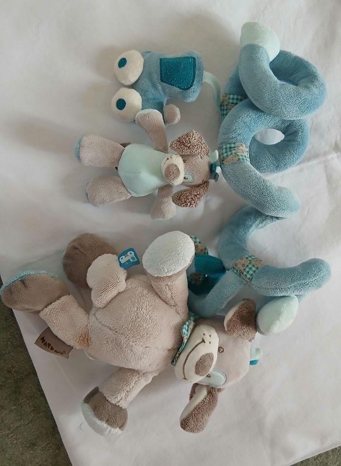 Jeu spirale et peluche misical Nattou