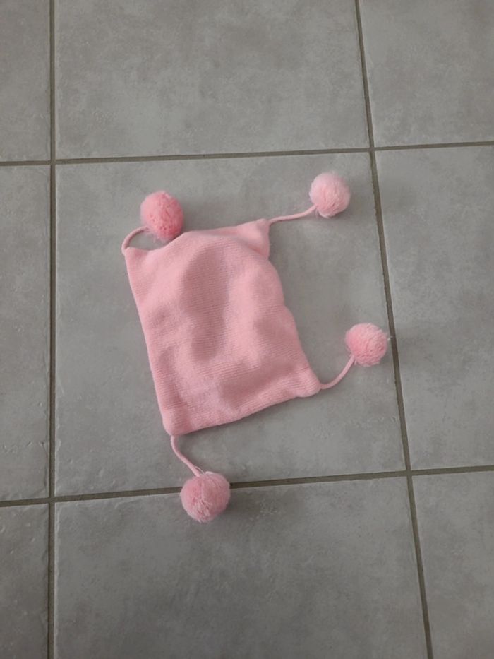 Bonnet rose a pompons - photo numéro 2