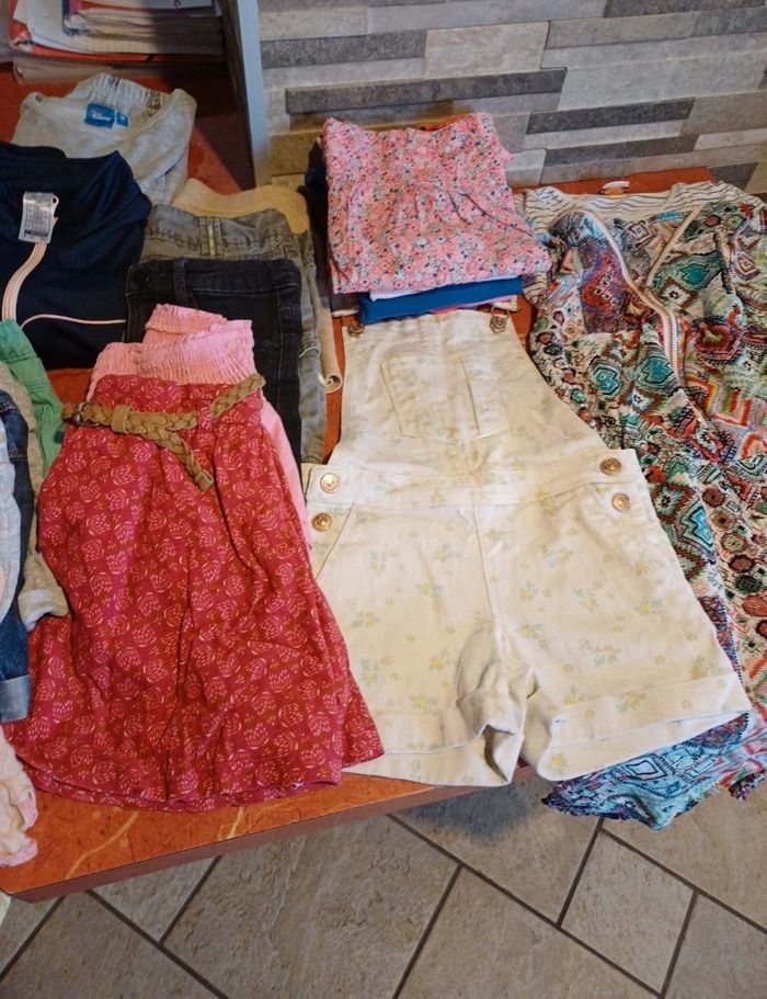 Lot de vêtements fille taille 5 ans - photo numéro 3
