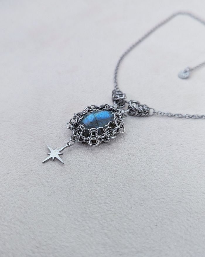 Collier " Éclat stellaire " - acier inoxydable et labradorite facetee - photo numéro 4