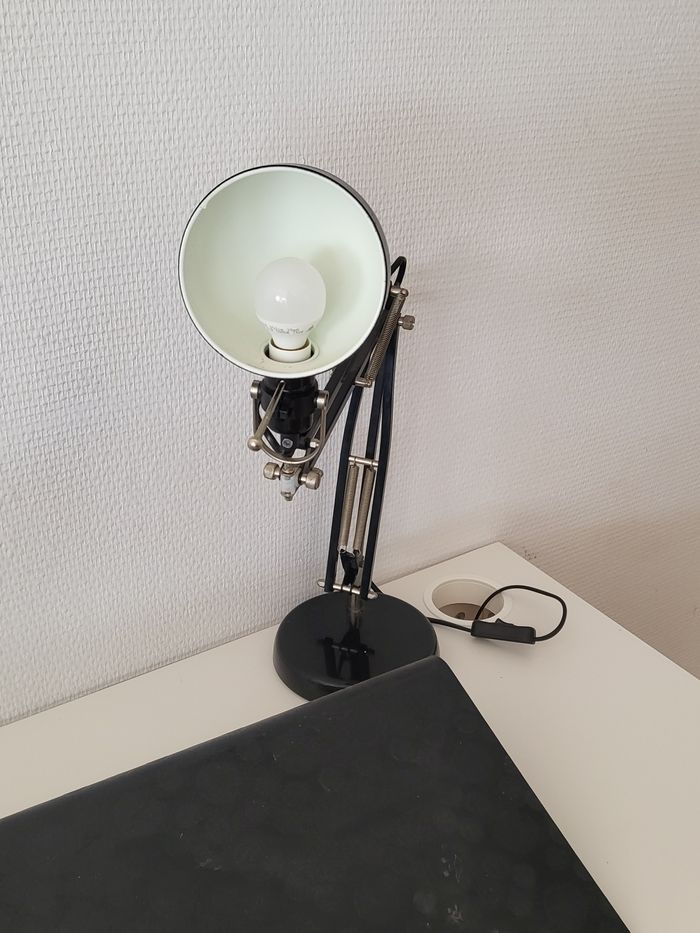 2 bureaux + 2 lampes + 2 chaises - photo numéro 3