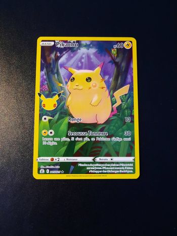 Carte Pokemon - Pikachu 005/025 Holo Célébrations 25ans, épée et bouclier fr