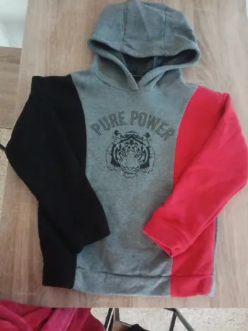 🌹pull a capuche kiabi 10 ans 🌹