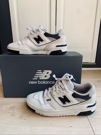 New Balance  550