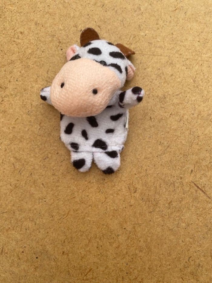Peluche Marionette doigts vache