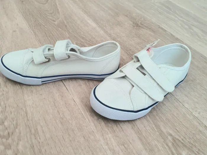 Baskets à scratchs taille 32 blanches - Du Pareil au Même- neuves - photo numéro 3