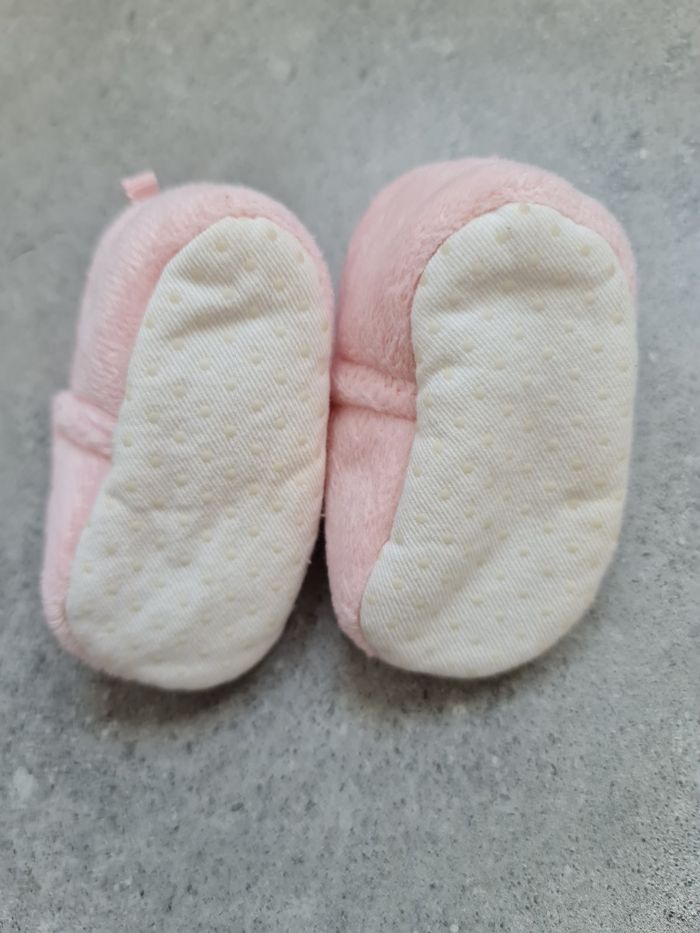 Chaussons 0-3 mois étoile neuf - photo numéro 2