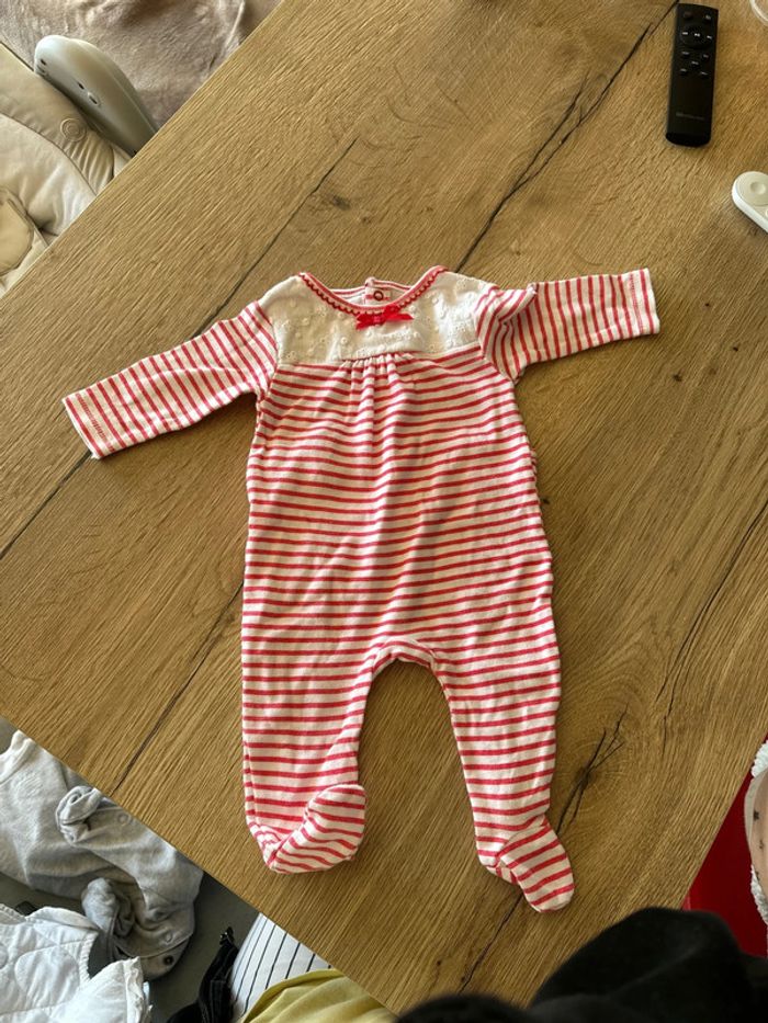 Pyjama 1 mois - photo numéro 4