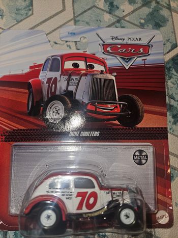 Voiture cars disney mattel metal neuf cars disney pixar mattel