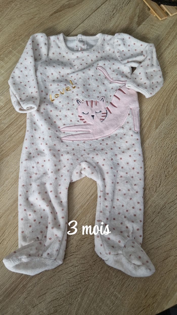 Lot vêtements bébé fille - photo numéro 3
