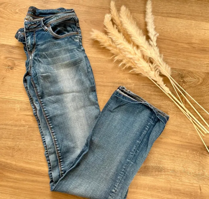 Jean 👖 femme bootcut de chez bonobo