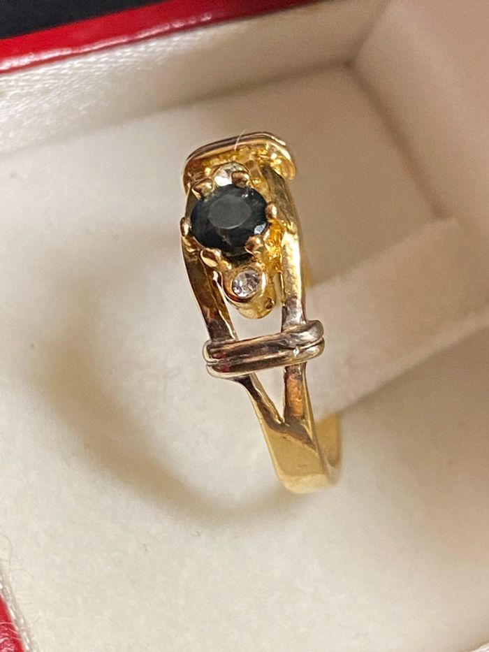 Jolie bague en plaqué or avec pierres noire et blanches T. 55 femme TBE - bijoux fantaisie - photo numéro 3