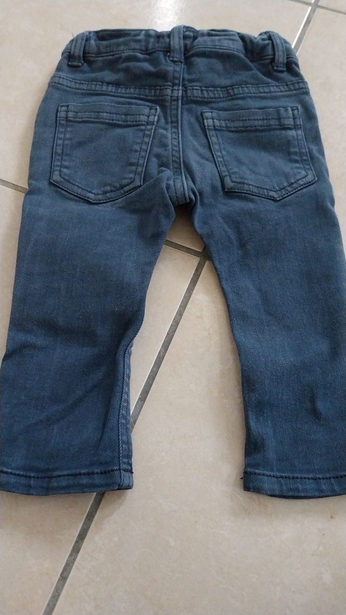 Pantalon bleu marine en très bon état - photo numéro 2