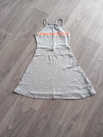 Robe courte grise