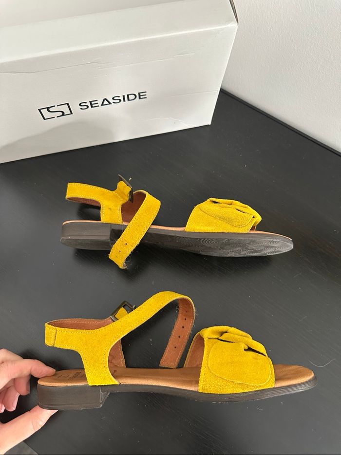 Sandales jaune moutarde en cuir Seaside T39 - photo numéro 4