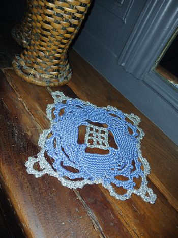 Napperon carré bleu argenté & argenté - Artisan