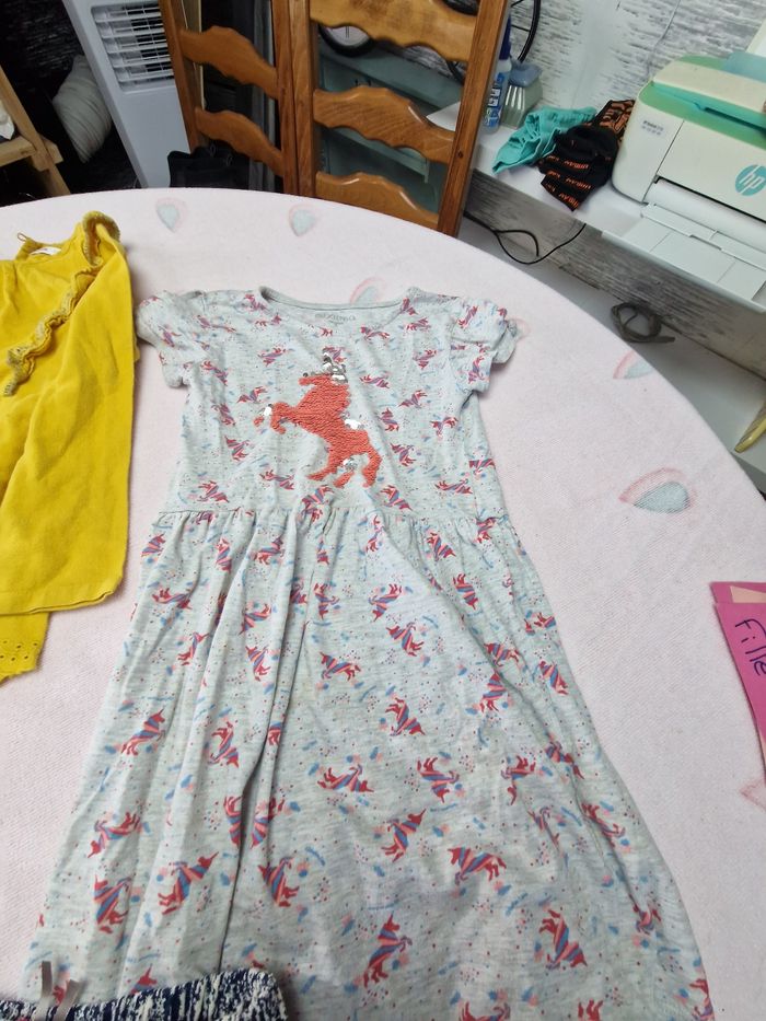 Lot vêtements 8 ans fille - photo numéro 4