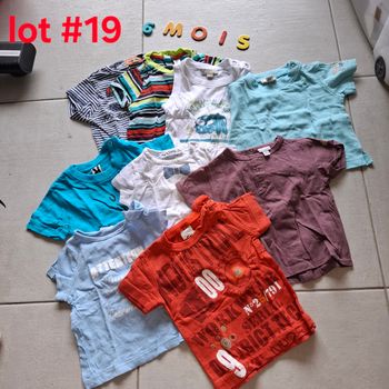 Lot #19 -  9 Tee shirts manches courtes 6mois 
9 Tee shirts dont 1 marcel