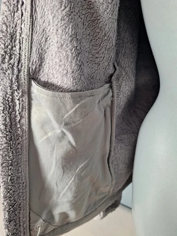 veste Polaire The North Face femme gris foncé – Taille S - brodé (617) - photo numéro 7