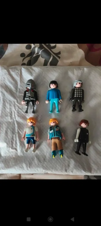 Lot 17 Personnages Playmobil
