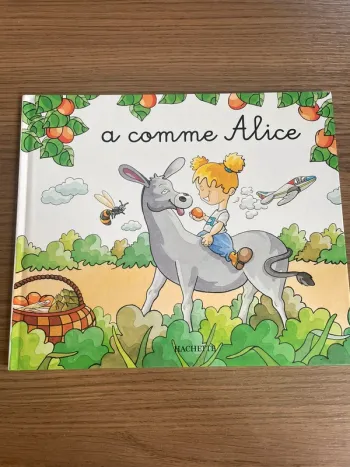A comme Alice livre