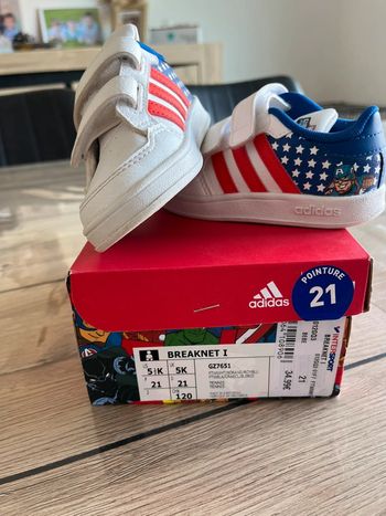 Basket adidas Marvel