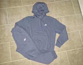 Ensemble jogging Nike taille M TBE