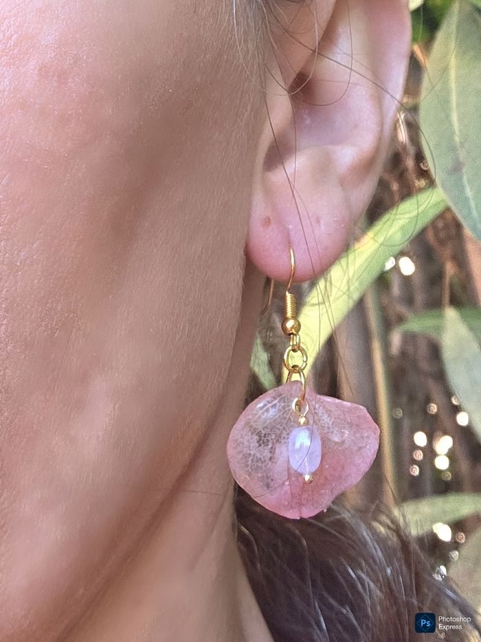 Boucle doreille pétale rose orangée - photo numéro 3