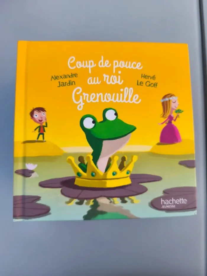 Livre collection Mc Donald's coup de pouce au roi grenouille