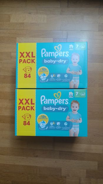 2 xxl packs Pampers baby dry taille 7