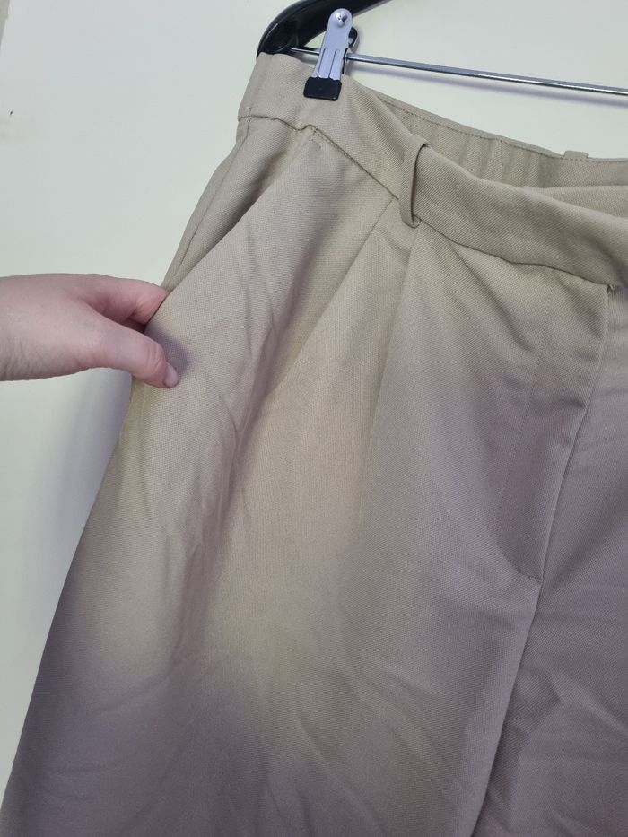 Pantalon beige - photo numéro 2