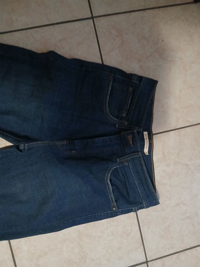 Jean Levi's Femme - photo numéro 2