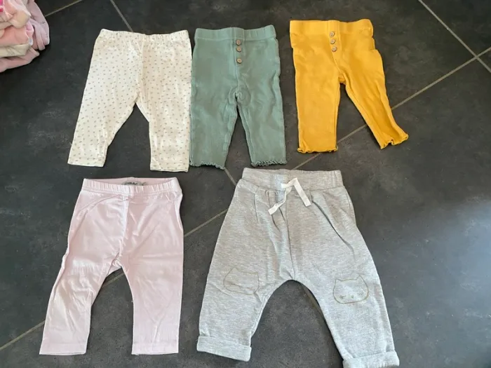 Gros lot de vêtements fille 9 mois 45 pièces - photo numéro 8