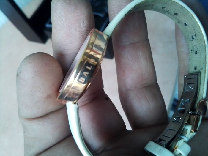 Magnifique montre Balmain femme - photo numéro 6