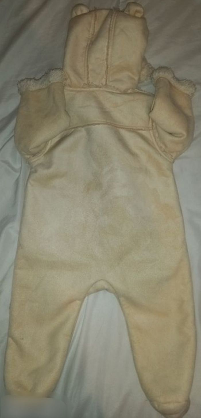 Combinaison  6 / 9 mois - photo numéro 3