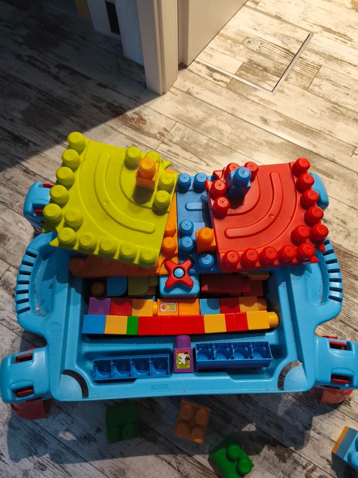 Table lego - photo numéro 2