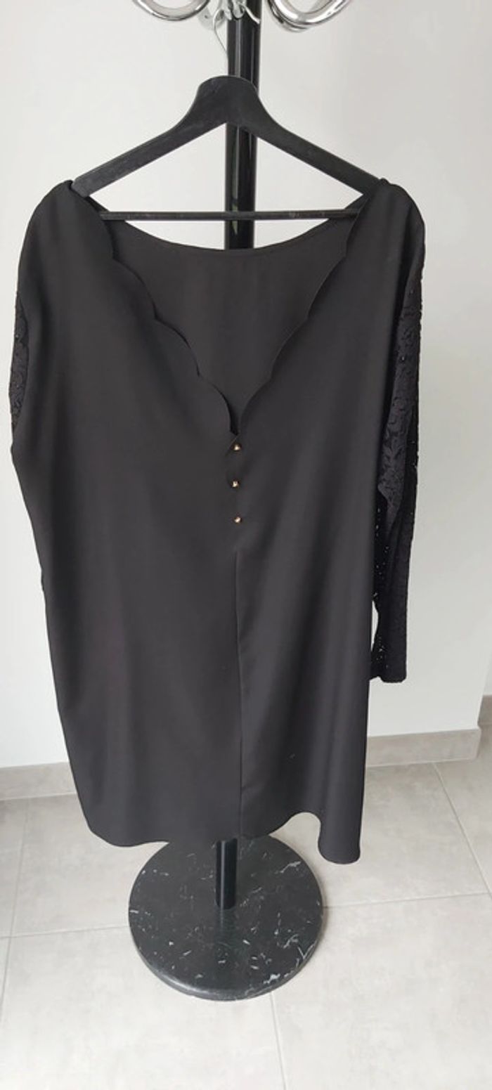 Robe noire - photo numéro 3