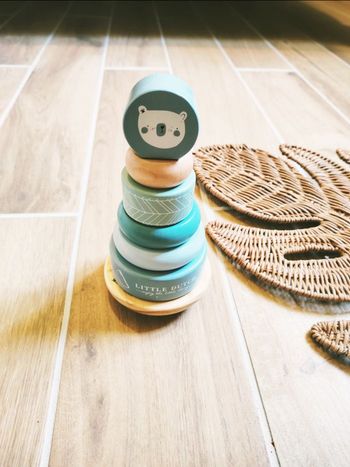 🐻Jeu d'eveil -Pyramide anneaux en bois à empiler - marque Little dutch