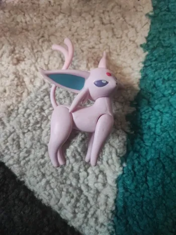 Figurine pokemon articulée mentali