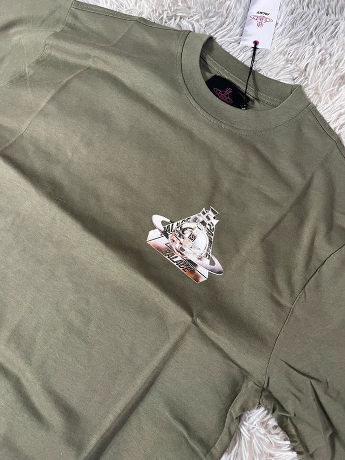 T-shirt Palace x Vivienne Westwood olive 🫒 - photo numéro 6