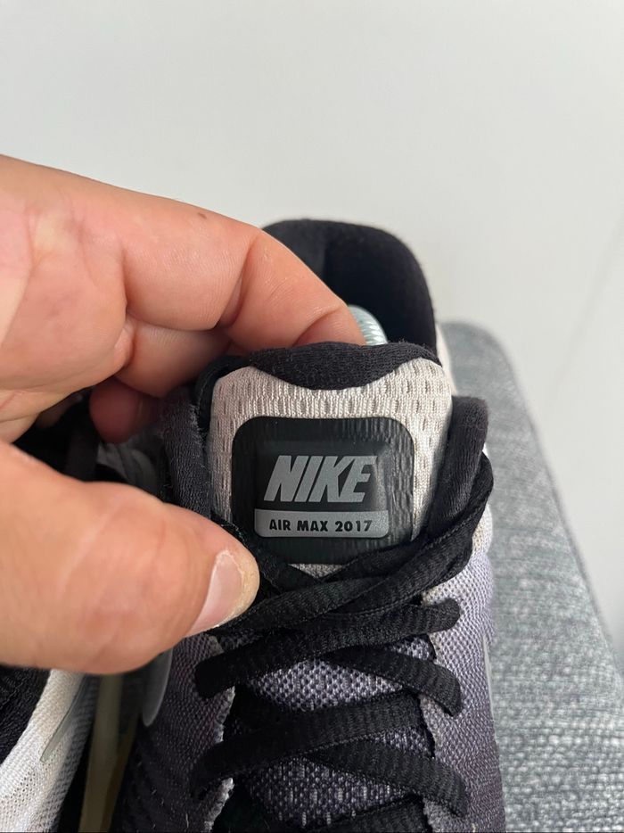 Baskets Nike Air Max 2017 Taille 37.5 - photo numéro 8
