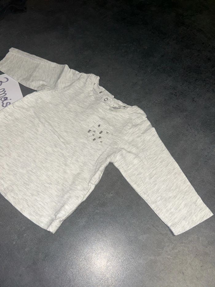 Tee shirt à manches longues bébé gris - photo numéro 3